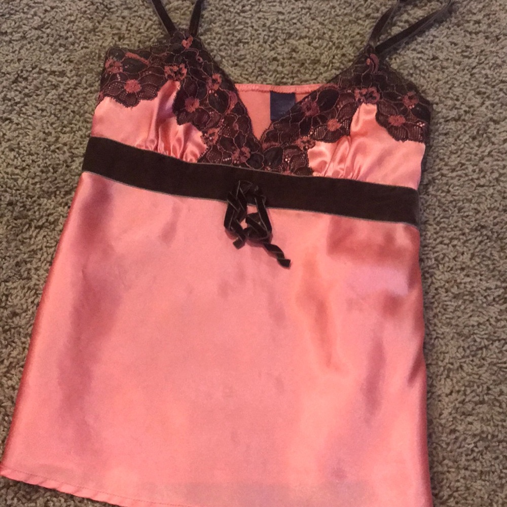 Coral and brown top